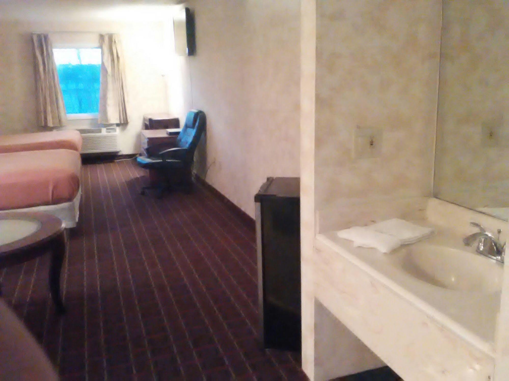 Executive Inn Coopersburg Экстерьер фото