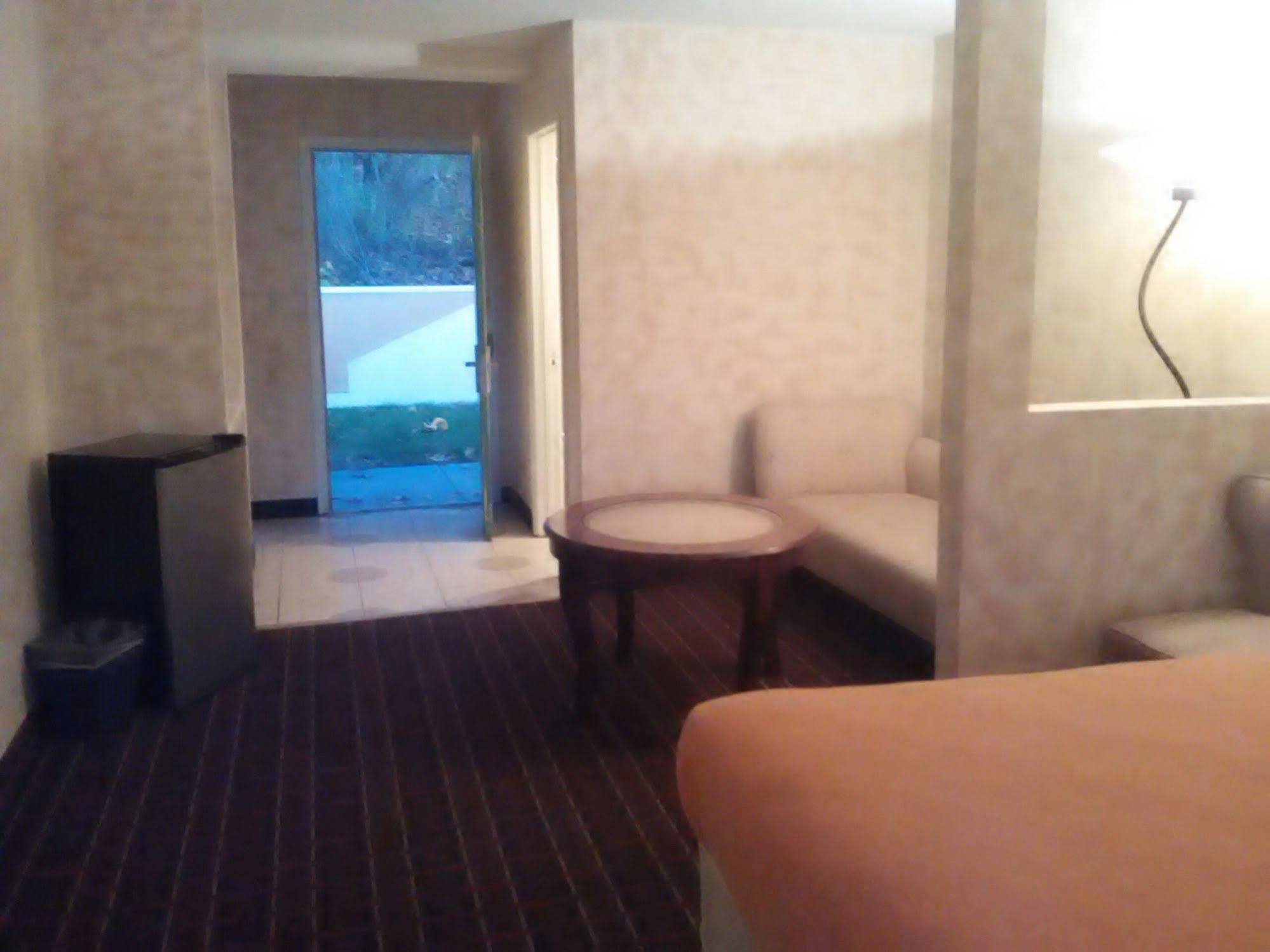 Executive Inn Coopersburg Экстерьер фото